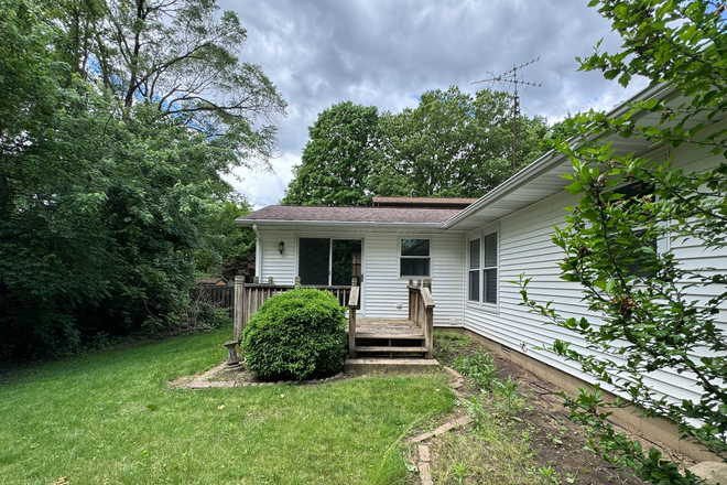 Backyard/Deck - 3 Bedroom/2 Bathroom house with 2 CAR GARAGE