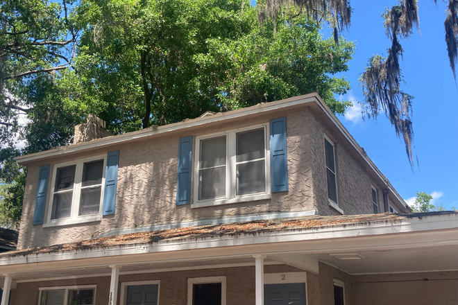 House - 4 by 2 in Midtown