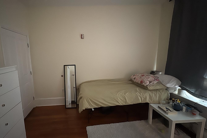 Bedroom - Furnished Room + Private Bathroom in Shared Apartment - July Sublet