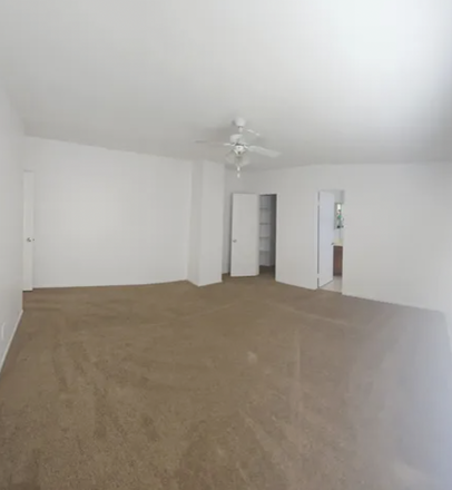 Bedroom unfurnished - 3BR/2Ba apartment in North Park, rent under 1k