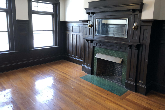 Call NOW for showings! 617-236-8600 - BEACON ST - CHARMING 4BR IN CLEVELAND CRCL FOR *9/1/2025* W/ 2 BATH, H&HW INC, SUN ROOM, RNTL PRKNG!