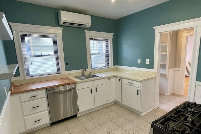 Kitchen! - Cheap Room for Modern Room - Summer 2026 House