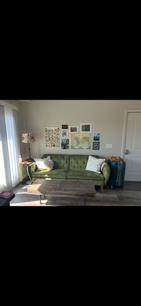 Living space - Furnished Studio Single with parking Apartments