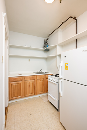 1 - AVAILABLE NOW | Mission Hill Studio | Heat & Hot Water Included | No Broker Fees | One Month Free Apartments