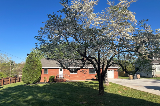 Exterior - Modern 3BR/2BA Student Home | Renovated w/ Appliances, Lawn, ADT