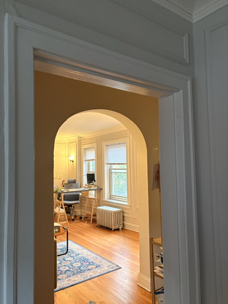 view of living room from entry hallway - 1Bed at Paulina and Estes, Rogers Park Chicago, near CTA and Metra