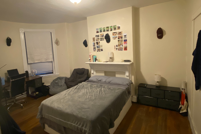 Bedroom - Private Room over the summer in 4 Bed 2 Bath