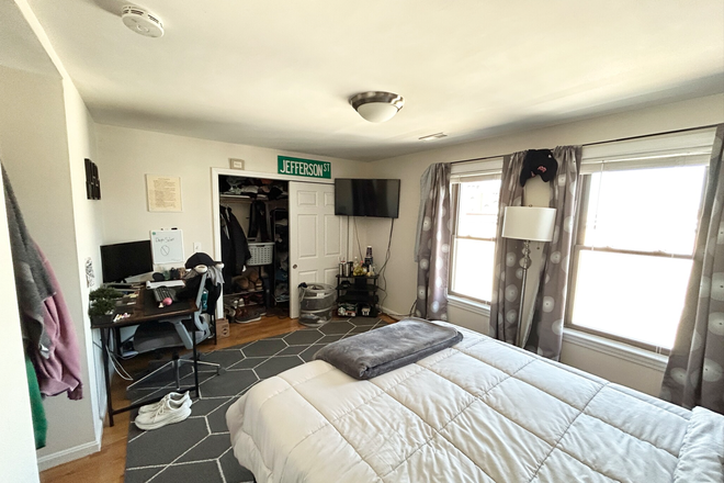 Call NOW for showings! 617-236-8600 - DORCHESTER AVE - AMAZING DORCHESTER 3 BED W/ LAUNDRY IN THE UNIT! *AVAIL 9/01/2025* Apartments