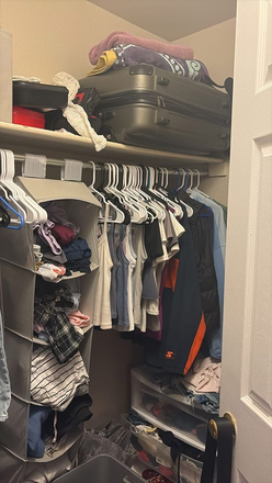 Closet - 903 18th Street Apartments