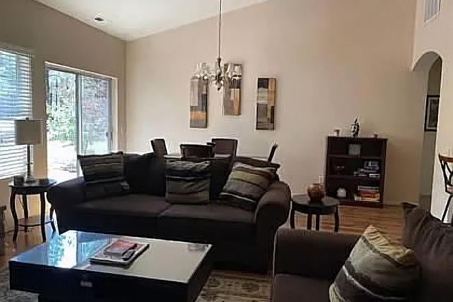 Vaulted Ceilings & Sliding Door to Patio - Fantastic Fully Furnished 3-bedroom, 2 full bath 1571sf Luxury Home in Ponderosa Trails