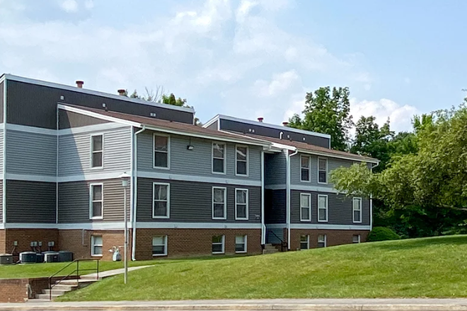 Building - Shawnee Apartments
