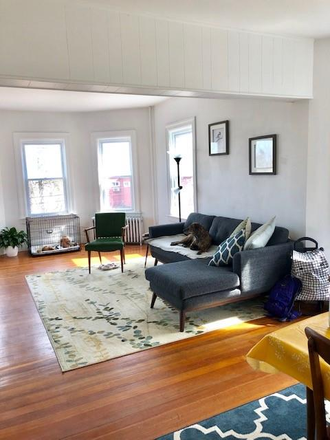 living room - 2 bed walkable to Brown University/ Miriam Hospital Apartments