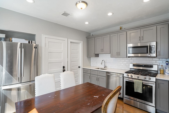 LIVING - STUNNING 4 BED/2 BATH WITH IN UNIT LAUNDRY! 9/1/25!