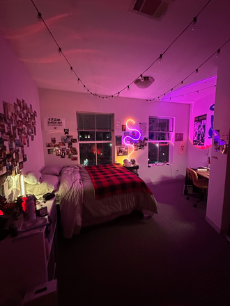 Bedroom - LANDMARK SUBLEASE SPRING 2026 - NEGOTIABLE Apartments