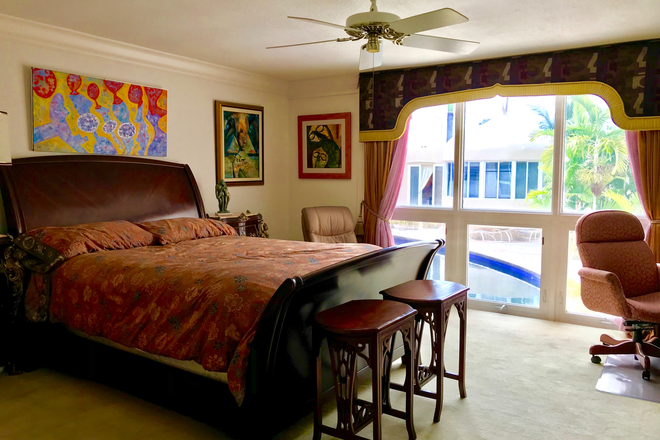 $1750/B5, separate studio with own bath - TROPICAL PARADISE - 2 miles to UM..Gate Estate.    , mi