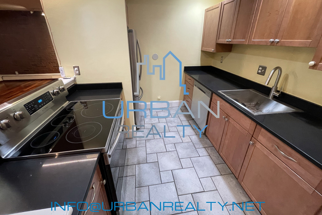 Kitchen - ***MOVE IN AUGUST 15/2025***  LOFT STYLE 2 BED APARTMENT - OPEN KITCHEN - HEAT & HOT WATER INCLUDED