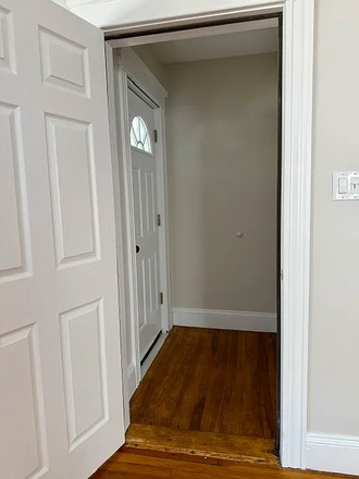 Entry way - 41 Ogden - 2 BR/1 Bath in Hope Village w/ Parking, Utilities Duplex