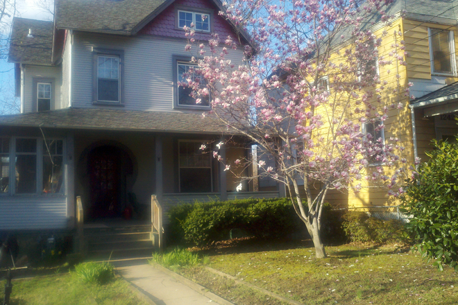 Exterior - Lovely Brookland Victorian, close to Metro,  Private Room House