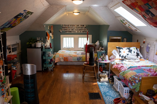 double bedroom - Beal Cooperative Housing House