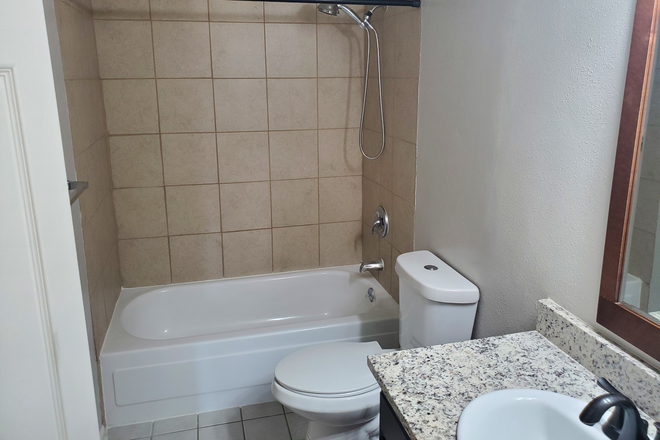 Bathroom - Private Furnished Bedroom & Bathroom, Utilities & Wifi Included, Condo Shared w/ Surgery Resident