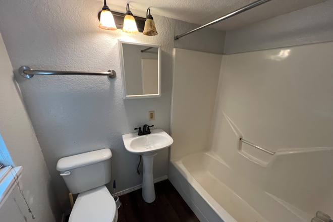 Bathroom - THE INTERNATIONAL HOUSE