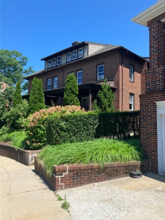 Outside Street View - Single Room - Kirkwood Road. Easy access to the Green Line of the T
