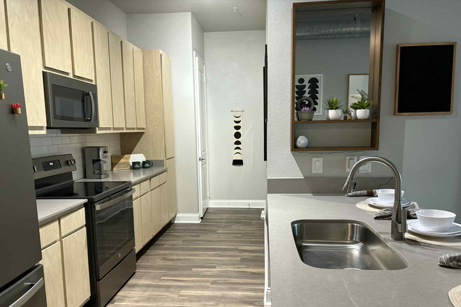 Kitchen - The Aves Apartments