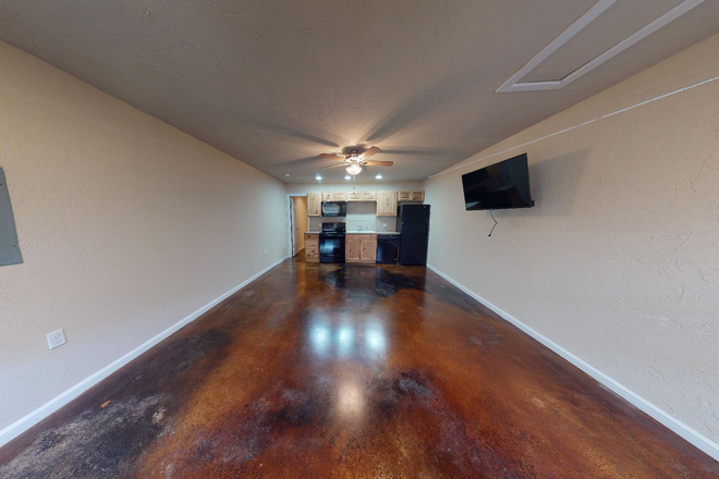 1 - Old Towne Studios - Private Setting -  $650 JUNE Apartments