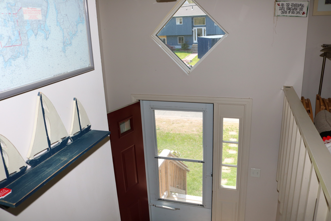 ENTRY - BONNET 4 BED House