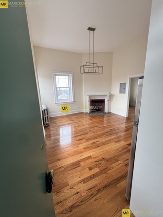 Living room - Beacon Hill 1 Bed Mt Vernon St Apartments