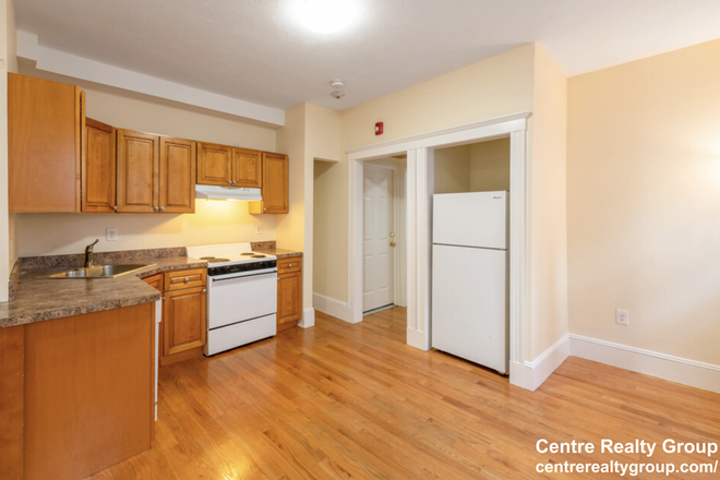 Kitchen - Spacious, 4 bedroom apartment