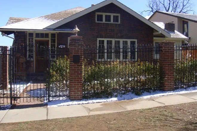 Outside Street View - Bedroom/bathroom available. 5 min walk to campus. Designated parking spot. Females only.