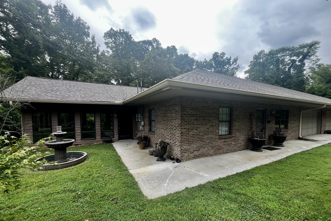 Front Exterior - Spacious 3BR/2.5BA Home with Bonus Sunroom