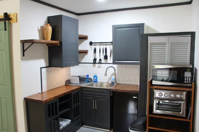 Kitchen - Quiet Studio in Northeast Jackson Apartments