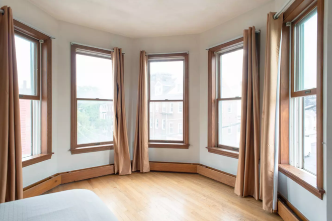 Room 1 - STUDENTS RESIDENCE