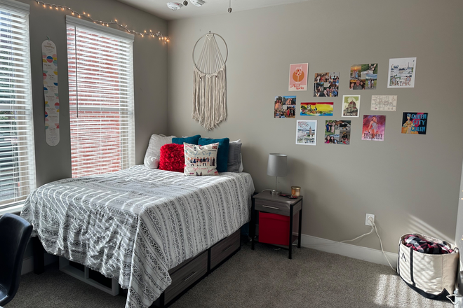 Bedroom - The Standard at Raleigh