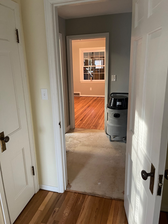 Hall - 4921 Miller Road Ann Arbor, Michigan House