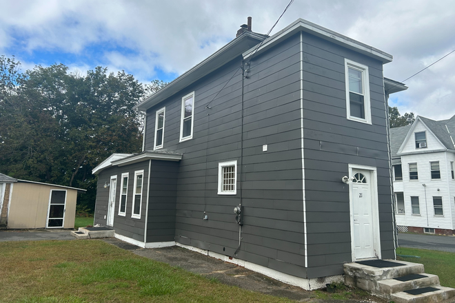 Outside Street View - **1-2 BEDROOM HOUSE SPRING SUBLET 2026 CLOSE TO CAMPUS**