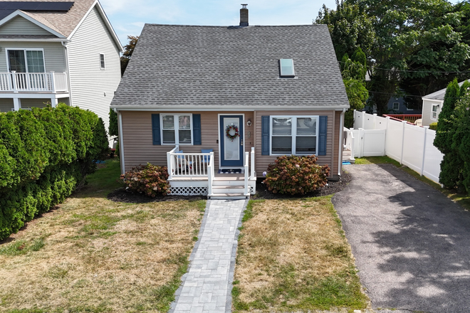 Image - 14 Eddy Lane, Narragansett House