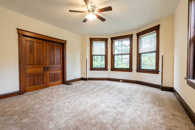 Living Space - 3022 Euclid Apartments