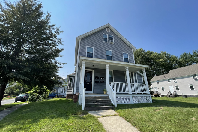 Exterior - 200 King Street Unit 2 Apartments