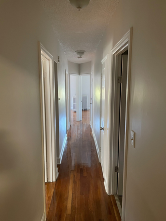 Hallway - Four Bedroom Apartment, Close to Campus