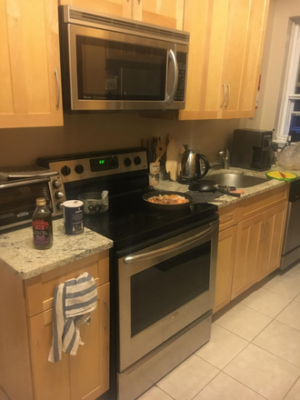 Call call or text Arezou at 617-584-7817 - Great 3 bed 1.5 bath close to NEU, Berklee, CONS. with heat and hot water inc.!! Condo