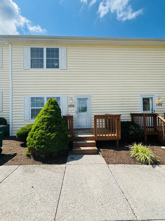  - Conveniently located 2 Bedroom, 1.5 Bath Townhouse