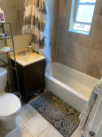 Bath - Fenway 2 Bed No Living Room Hemenway St Apartments