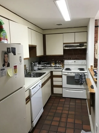 a - 2 bed on Gainsborough, right by NEU in Symphony Condo