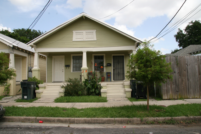 YOUR NEW PLACE TO CALL HOME - AVAILABLE NOW!