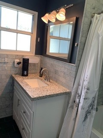 master bedroom bathroom - 1 bedroom private in a three bedroom house