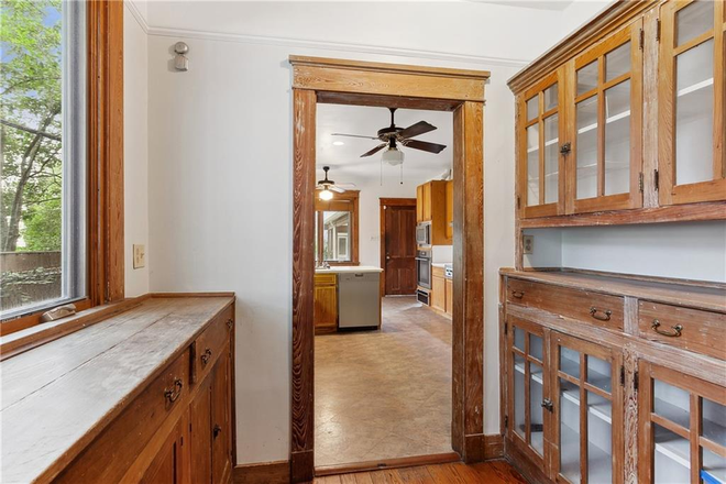 Pantry - 3 bed 3 bath lower unit, convenient location close to campus. Duplex
