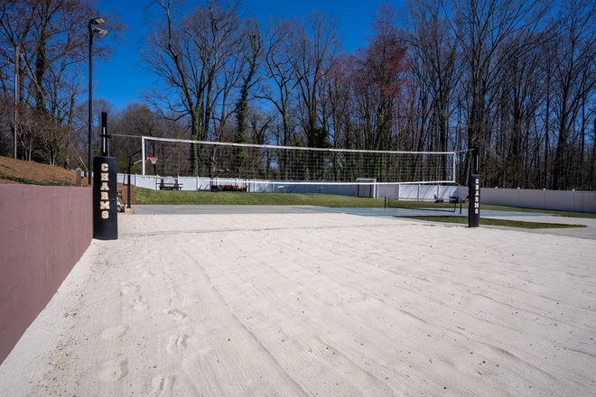Sand Volleyball - Charlton Farms House